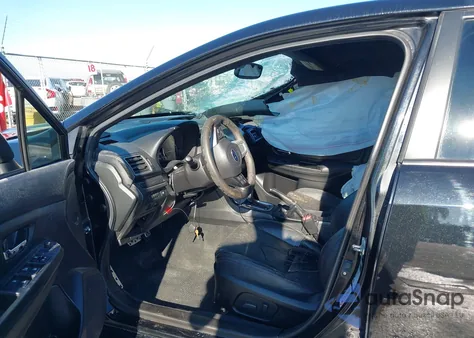 2015 Subaru Wrx Limited from USA, damaged, VIN JF1VA1G66F8810901